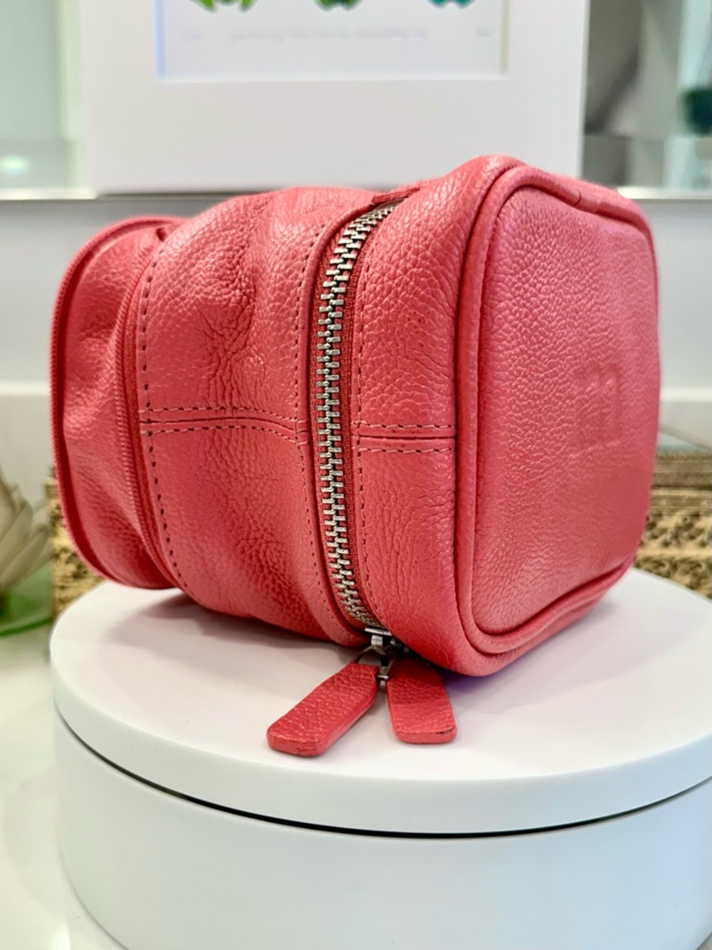 Sundance Hot-Pink “m”-Embossed Leather Expandable Travel Jewelry Zip-Around Case